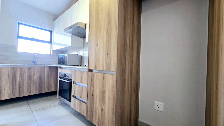 2 Bedroom Property for Sale in Lombardy Estate Gauteng
