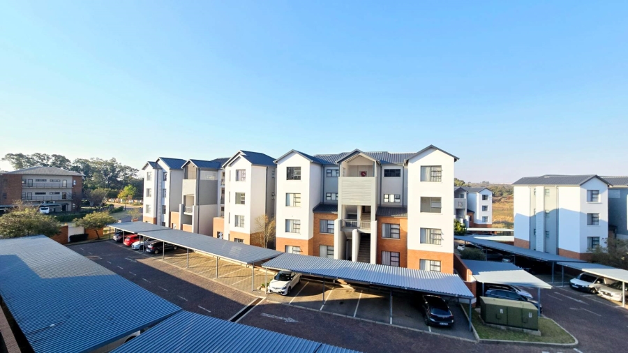 2 Bedroom Property for Sale in Lombardy Estate Gauteng