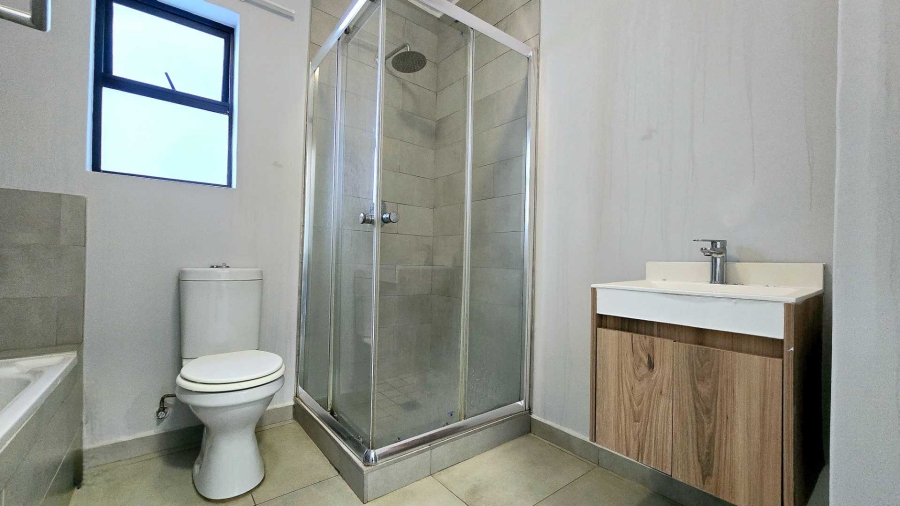 2 Bedroom Property for Sale in Lombardy Estate Gauteng