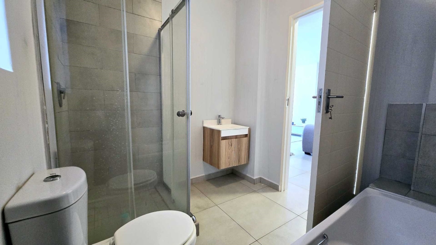 2 Bedroom Property for Sale in Lombardy Estate Gauteng