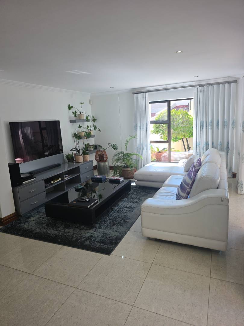 To Let 3 Bedroom Property for Rent in Morningside Gauteng