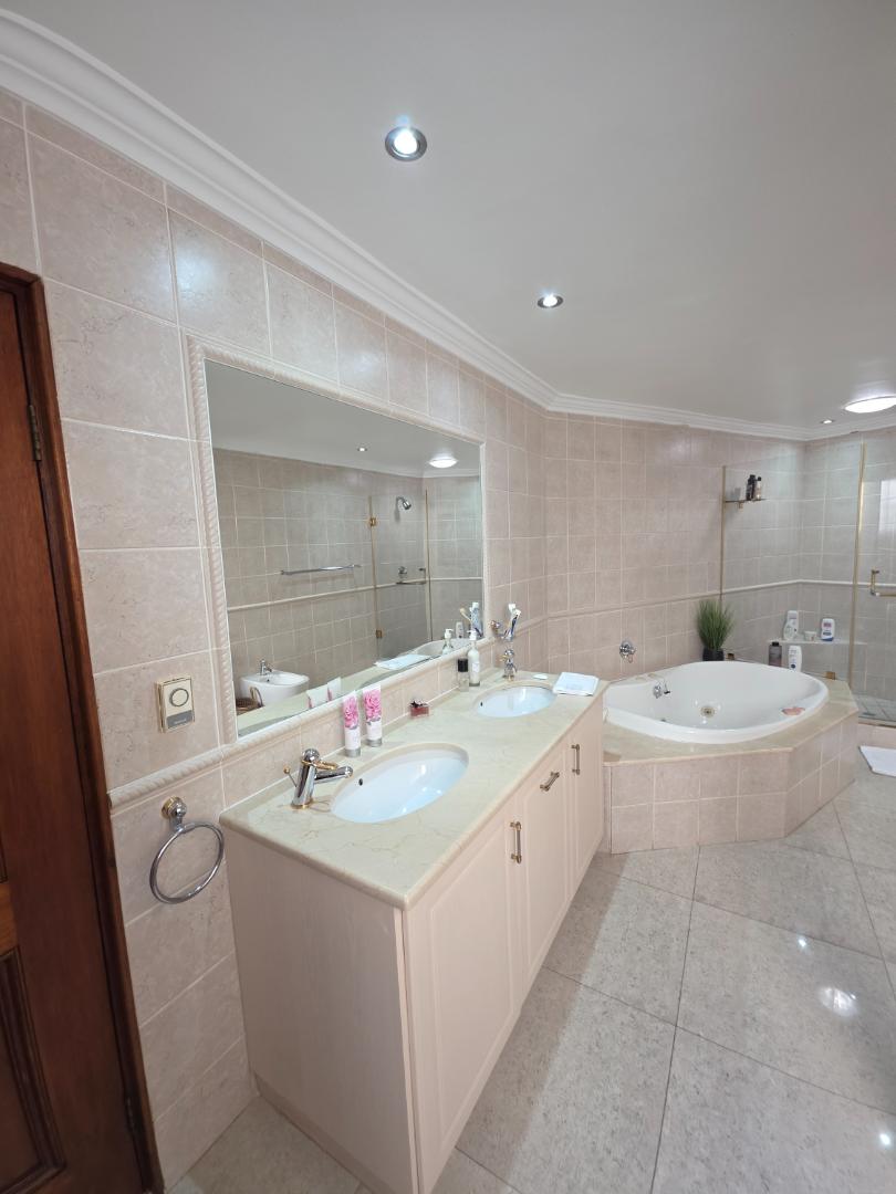 To Let 3 Bedroom Property for Rent in Morningside Gauteng