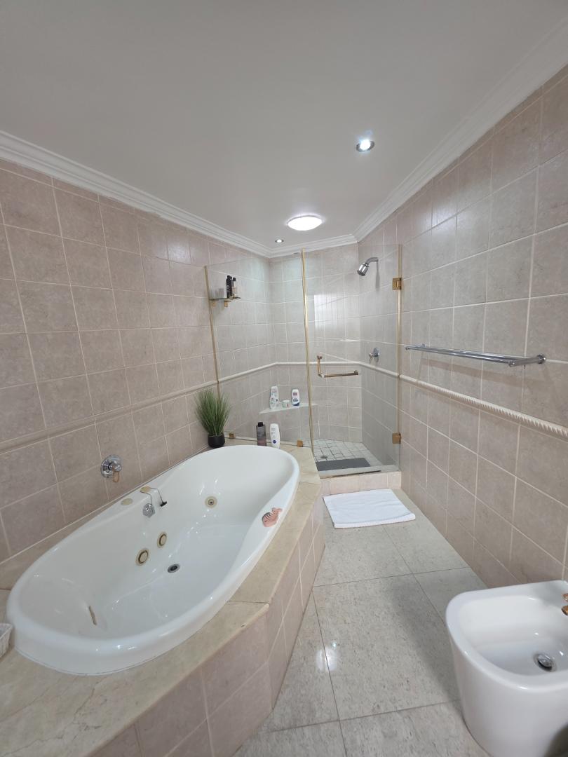 To Let 3 Bedroom Property for Rent in Morningside Gauteng