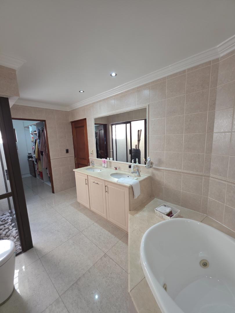 To Let 3 Bedroom Property for Rent in Morningside Gauteng