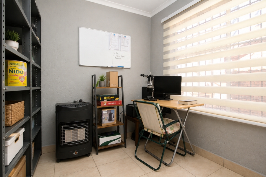 3 Bedroom Property for Sale in Wilgeheuwel Gauteng