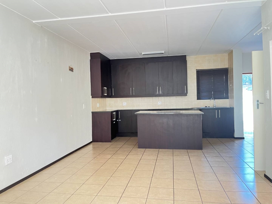 3 Bedroom Property for Sale in Helderkruin Gauteng