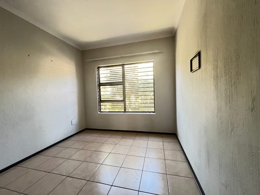 3 Bedroom Property for Sale in Helderkruin Gauteng
