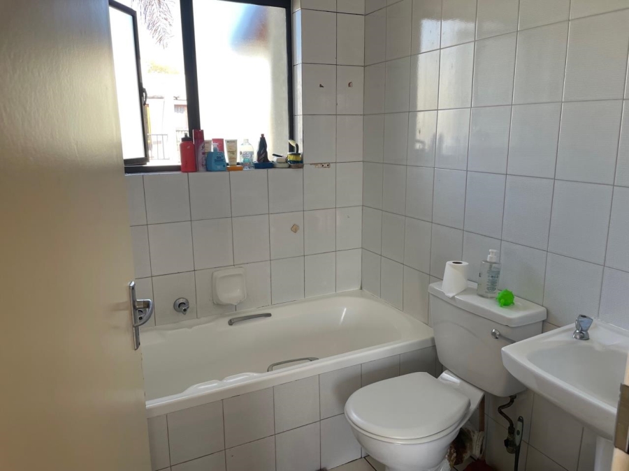 3 Bedroom Property for Sale in Bloubosrand Gauteng
