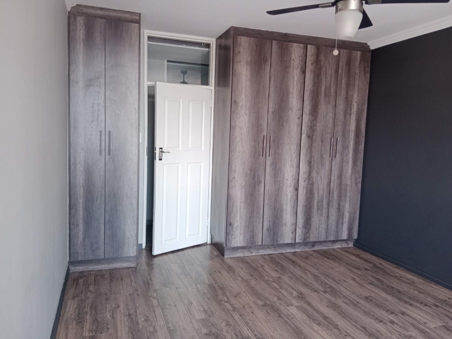 To Let 2 Bedroom Property for Rent in Bedford Gardens Gauteng