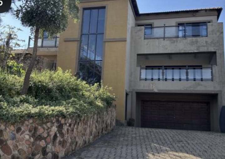 5 Bedroom Property for Sale in Amandasig Gauteng