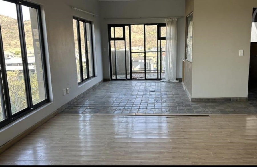 5 Bedroom Property for Sale in Amandasig Gauteng