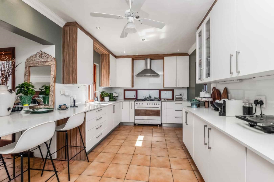 To Let 4 Bedroom Property for Rent in Dainfern Golf Estate Gauteng