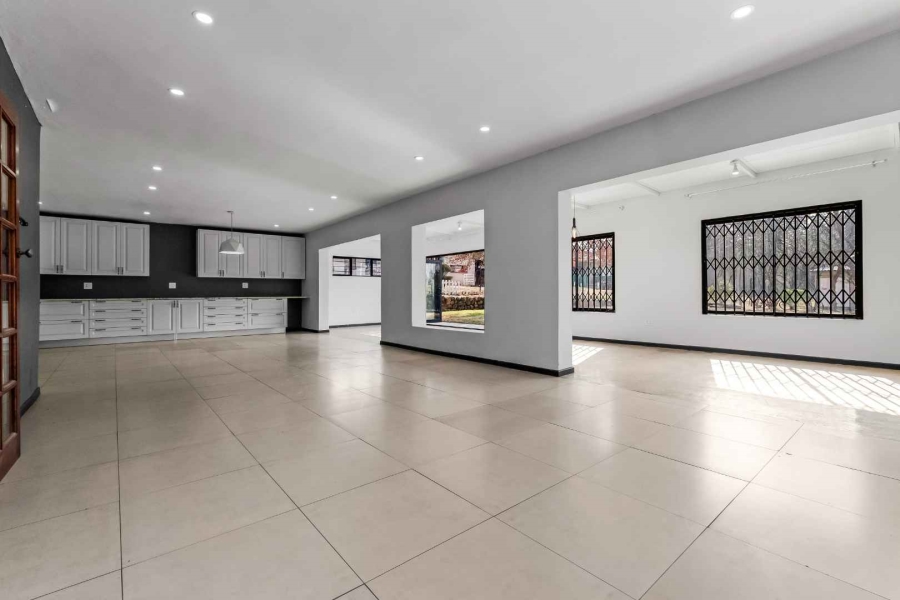9 Bedroom Property for Sale in Farmall A H Gauteng