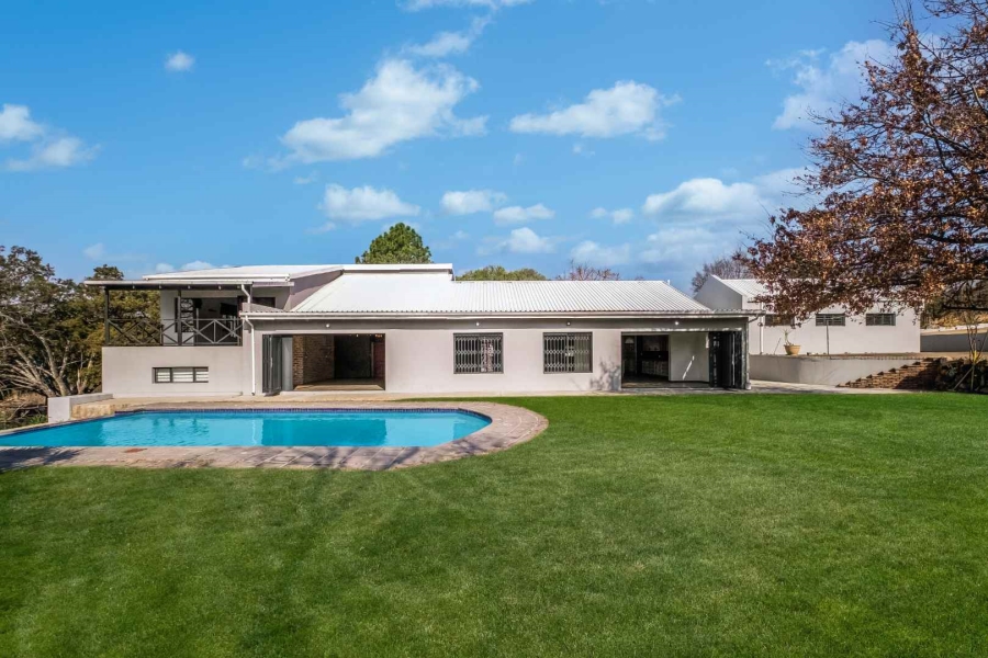 9 Bedroom Property for Sale in Farmall A H Gauteng