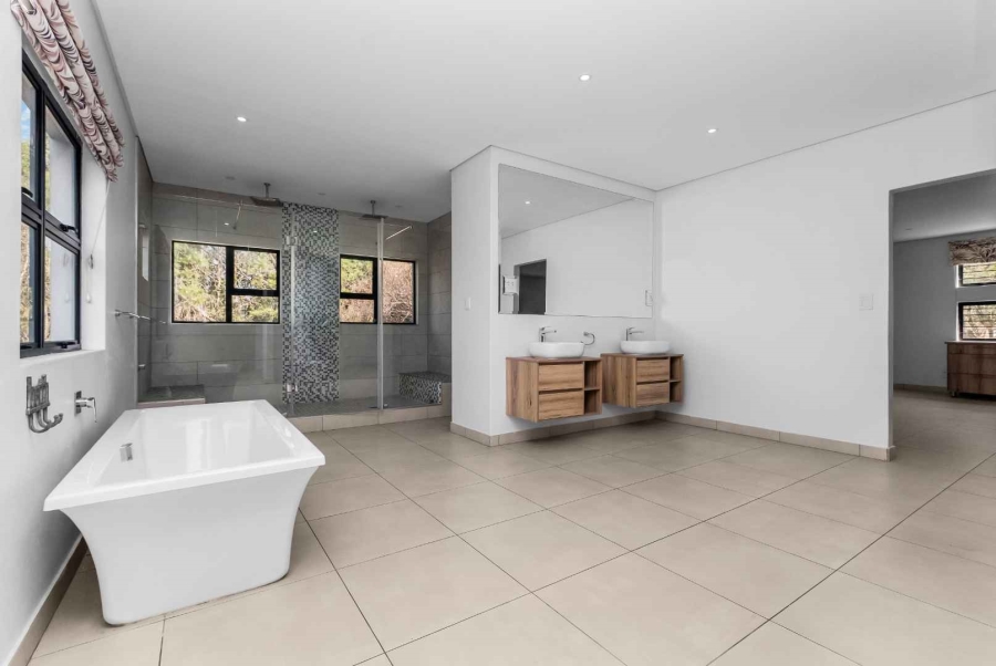 9 Bedroom Property for Sale in Farmall A H Gauteng