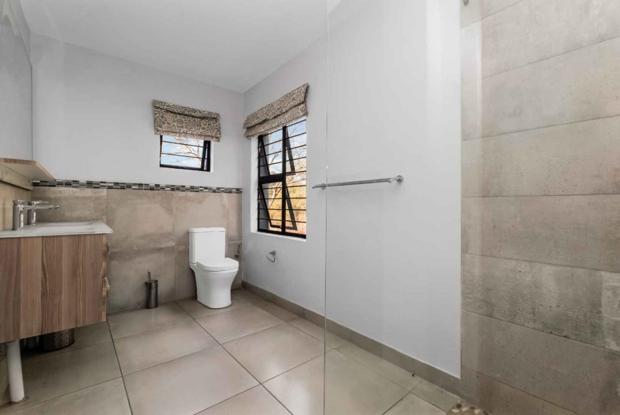 9 Bedroom Property for Sale in Farmall A H Gauteng
