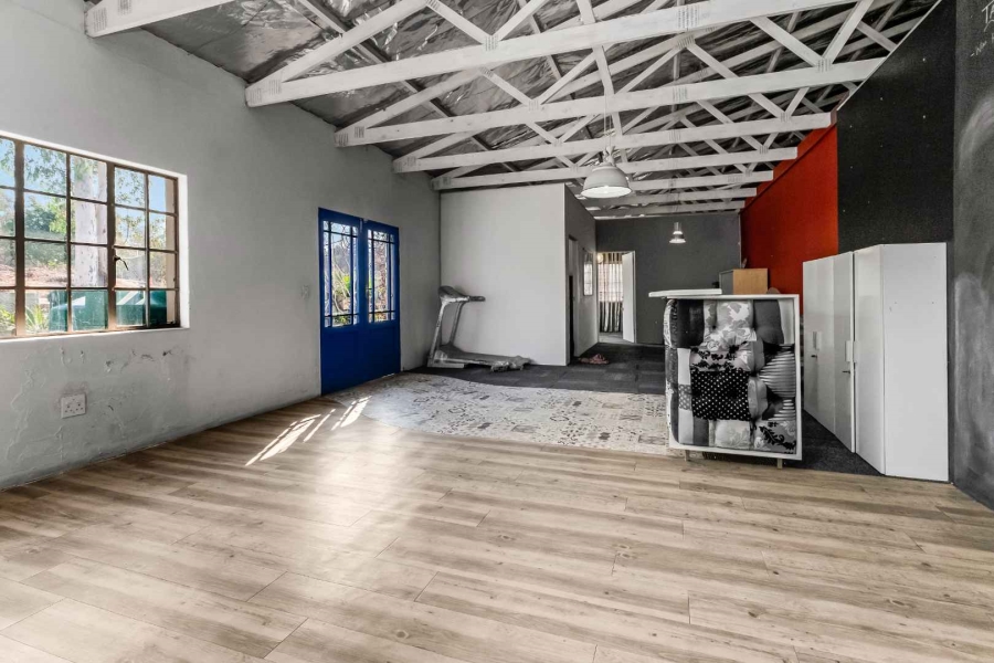 9 Bedroom Property for Sale in Farmall A H Gauteng