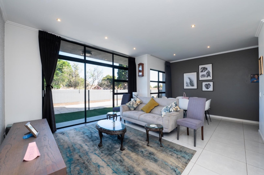 2 Bedroom Property for Sale in Rivonia Gauteng