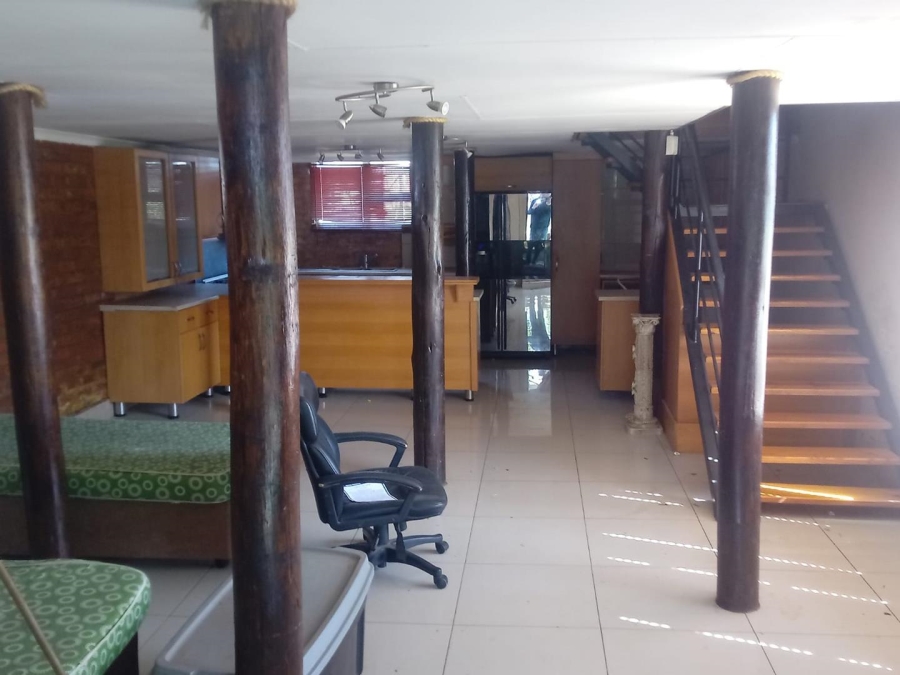 5 Bedroom Property for Sale in Hesteapark Gauteng