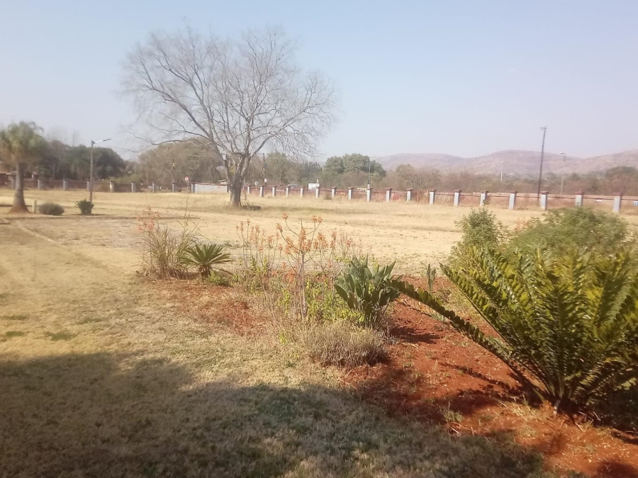 5 Bedroom Property for Sale in Hesteapark Gauteng