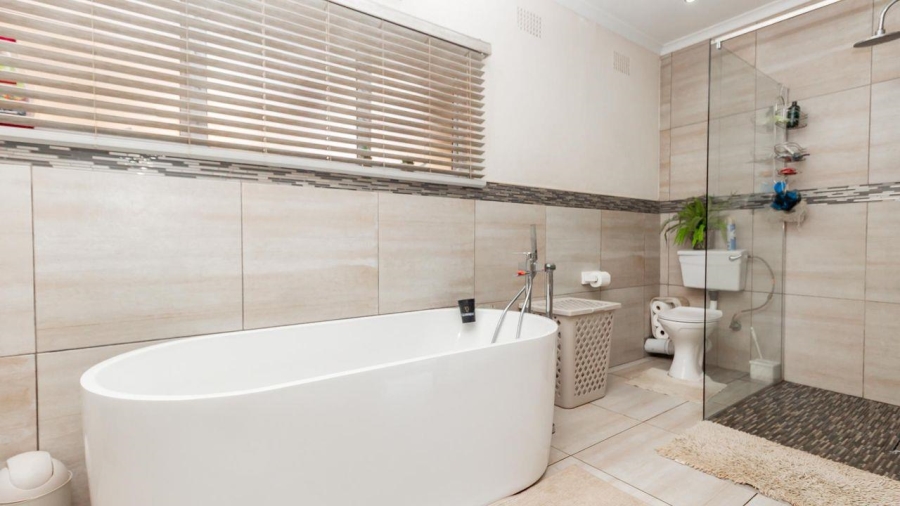 3 Bedroom Property for Sale in Isandovale Gauteng