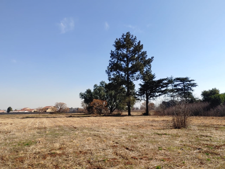 Commercial Property for Sale in Kookrus Gauteng