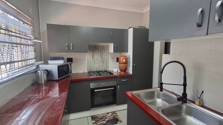 3 Bedroom Property for Sale in Actonville Gauteng
