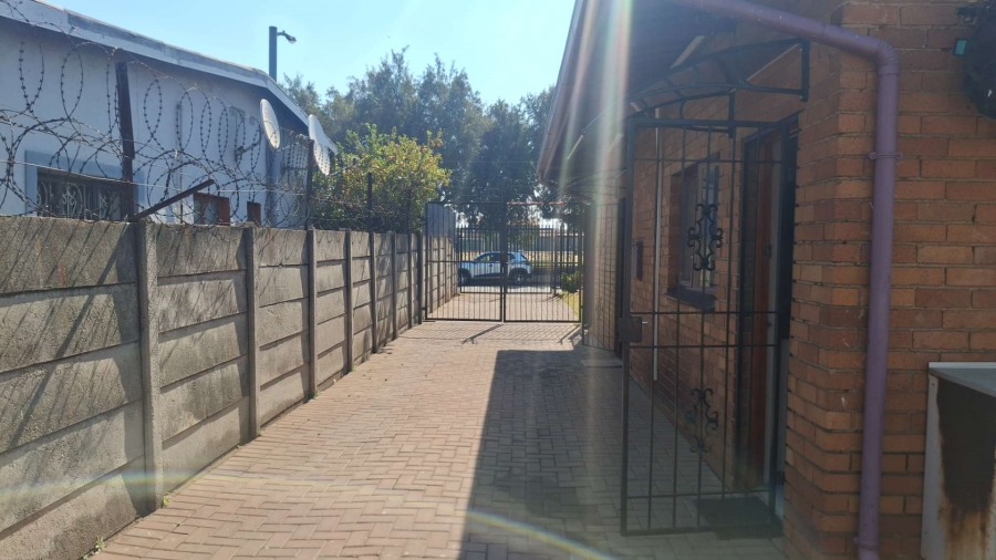 3 Bedroom Property for Sale in Actonville Gauteng
