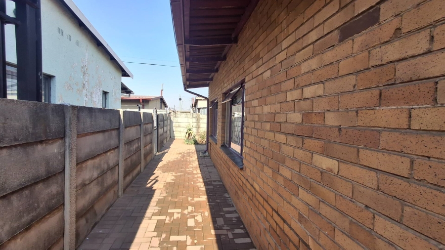 3 Bedroom Property for Sale in Actonville Gauteng