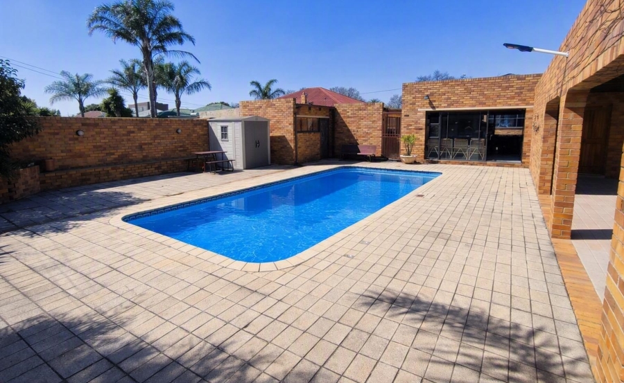 3 Bedroom Property for Sale in The Hill Gauteng