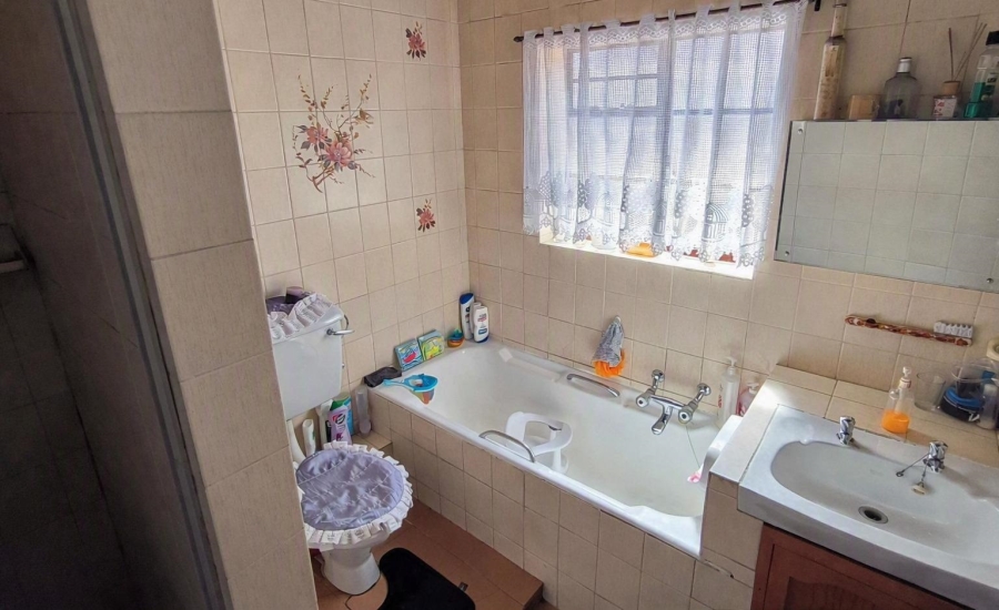 3 Bedroom Property for Sale in The Hill Gauteng