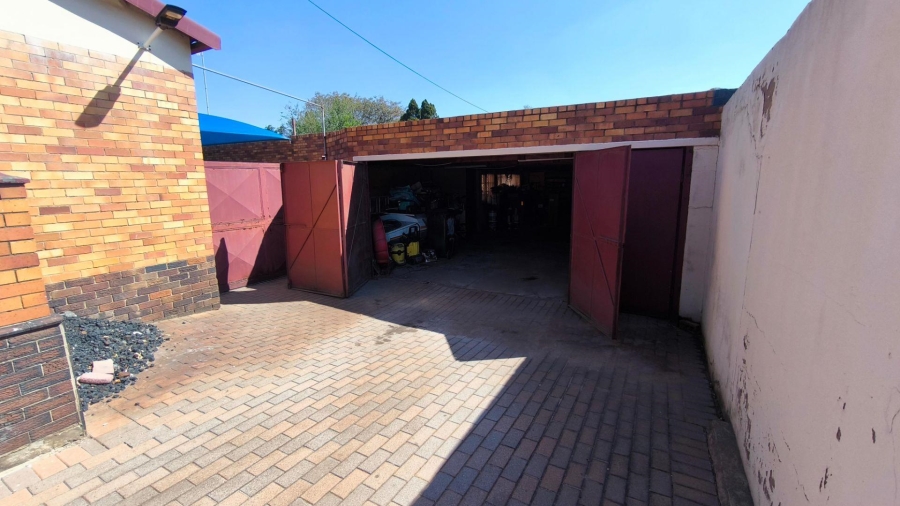 3 Bedroom Property for Sale in The Hill Gauteng