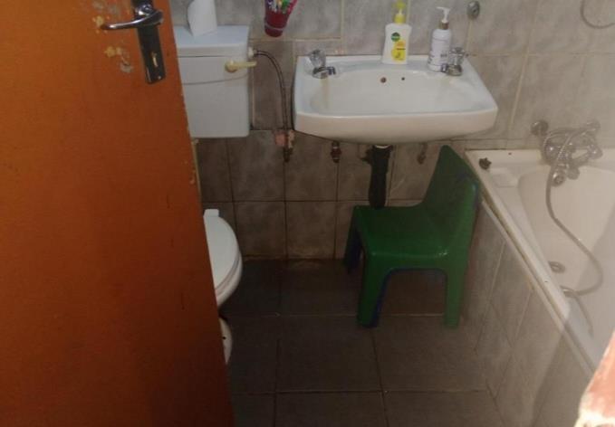 2 Bedroom Property for Sale in Lotus Gardens Gauteng