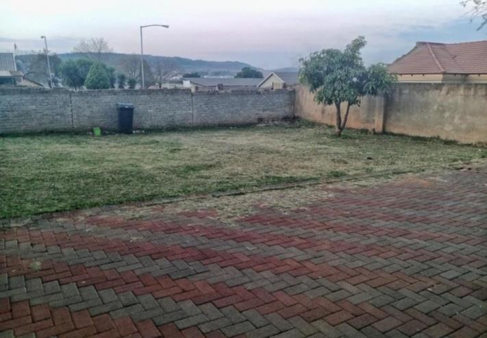 2 Bedroom Property for Sale in Lotus Gardens Gauteng