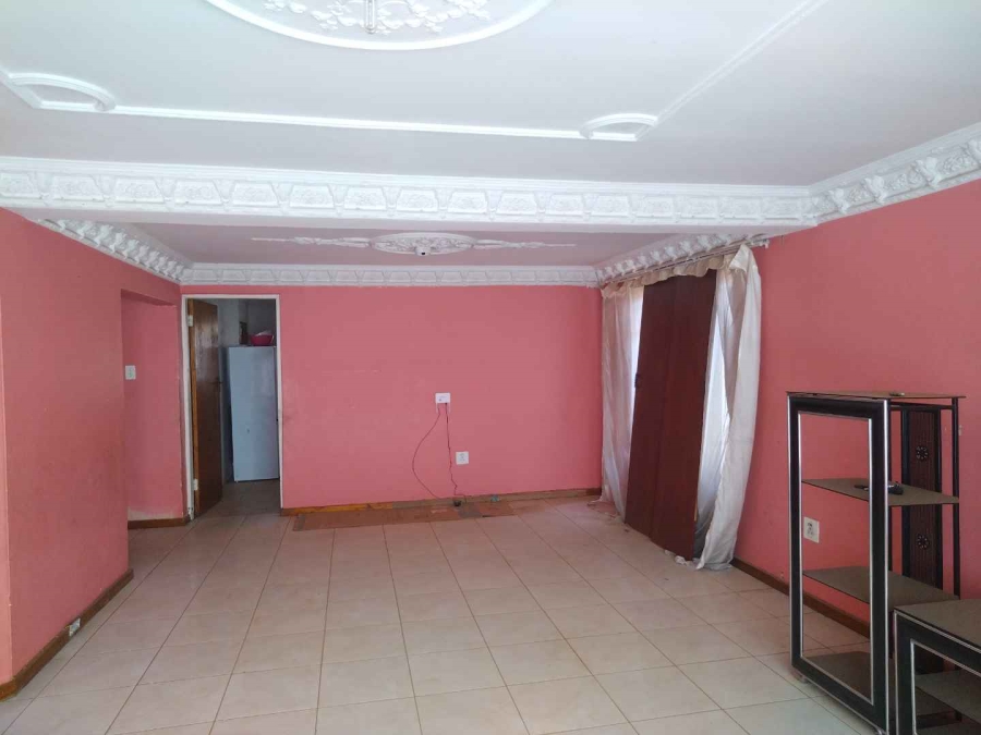 4 Bedroom Property for Sale in Soshanguve FF Gauteng