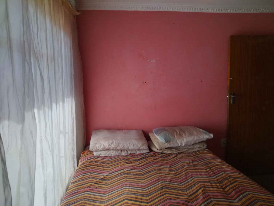 4 Bedroom Property for Sale in Soshanguve FF Gauteng