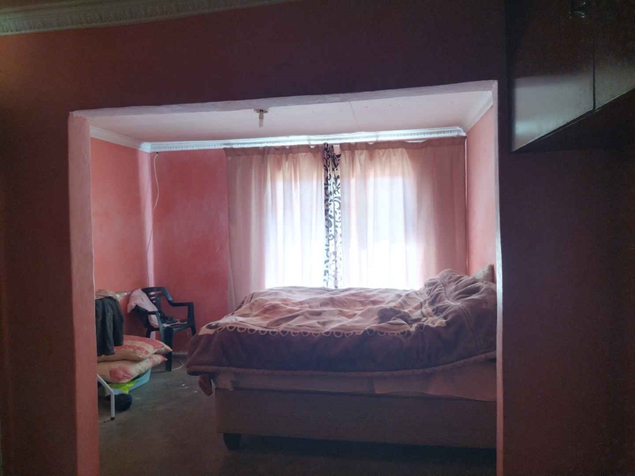 4 Bedroom Property for Sale in Soshanguve FF Gauteng