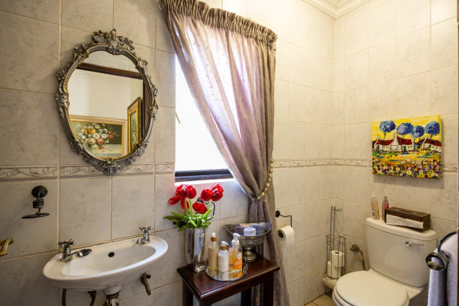4 Bedroom Property for Sale in Silver Lakes Golf Estate Gauteng