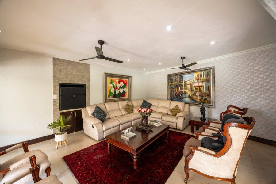 4 Bedroom Property for Sale in Silver Lakes Golf Estate Gauteng
