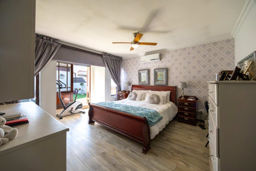 4 Bedroom Property for Sale in Silver Lakes Golf Estate Gauteng