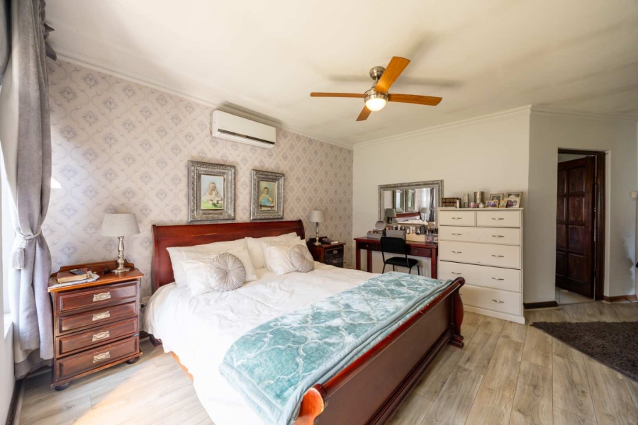 4 Bedroom Property for Sale in Silver Lakes Golf Estate Gauteng