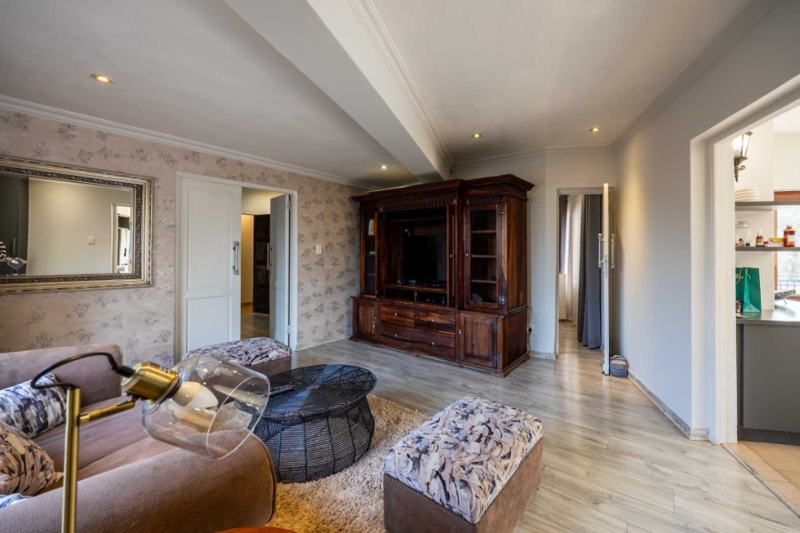 4 Bedroom Property for Sale in Silver Lakes Golf Estate Gauteng