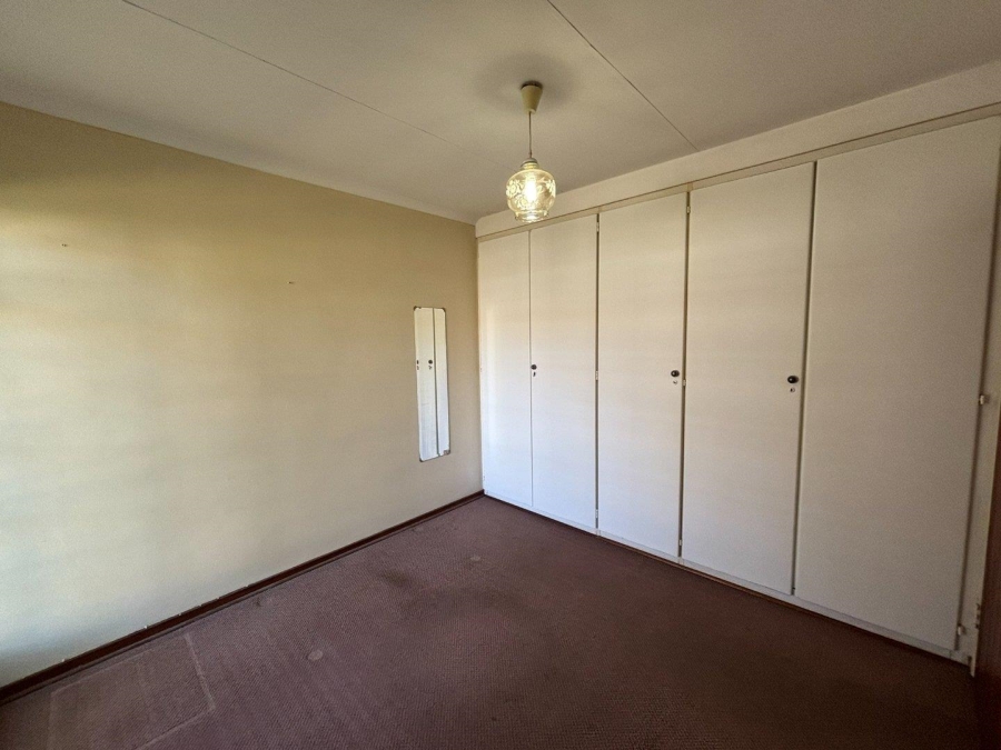 2 Bedroom Property for Sale in Die Wilgers Gauteng