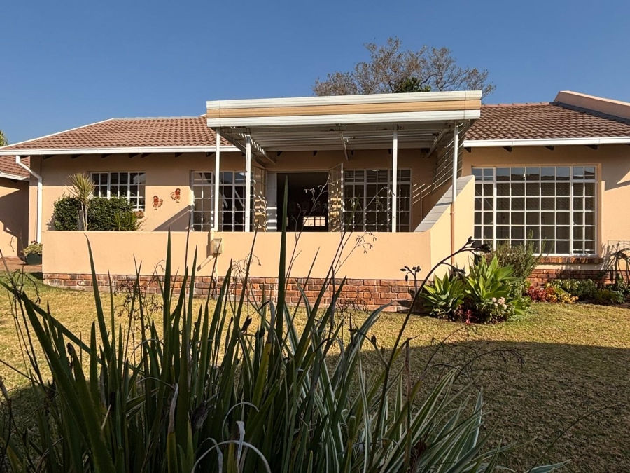 2 Bedroom Property for Sale in Die Wilgers Gauteng