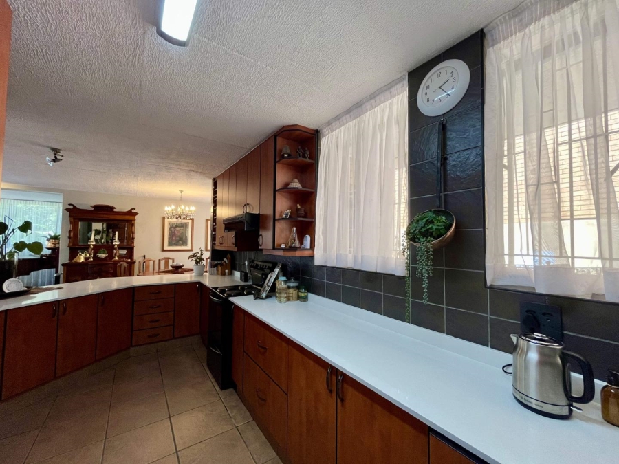3 Bedroom Property for Sale in La Montagne Gauteng