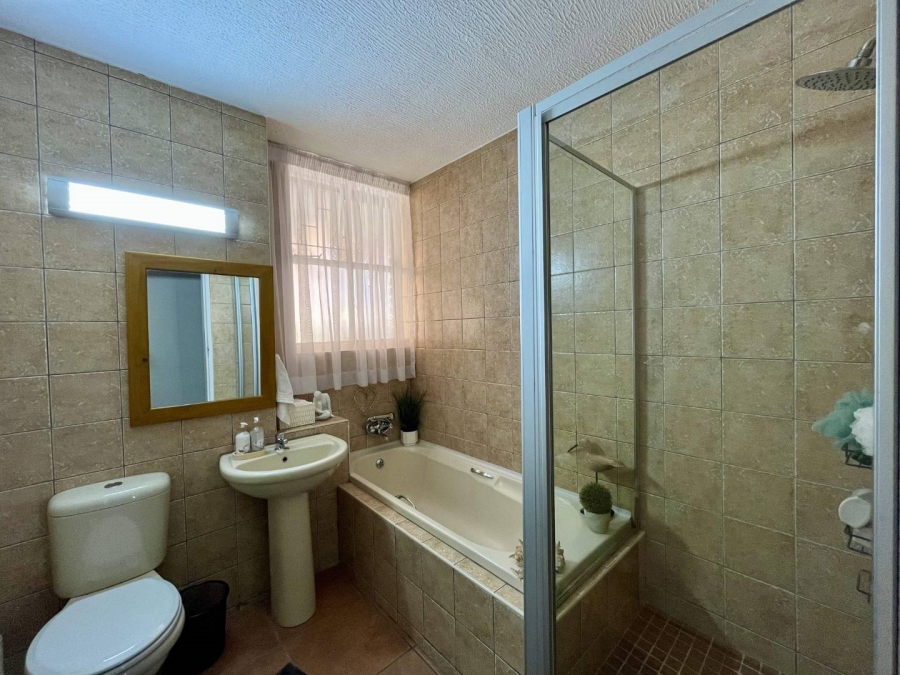 3 Bedroom Property for Sale in La Montagne Gauteng