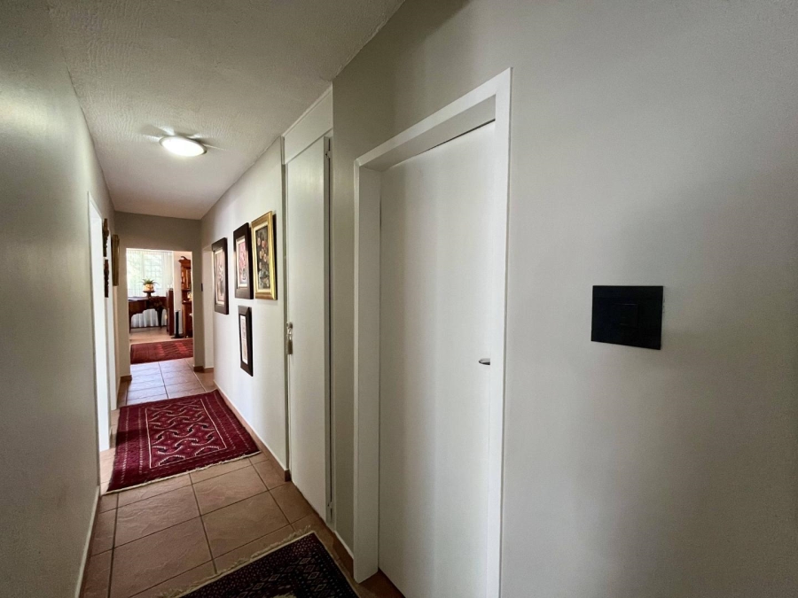 3 Bedroom Property for Sale in La Montagne Gauteng