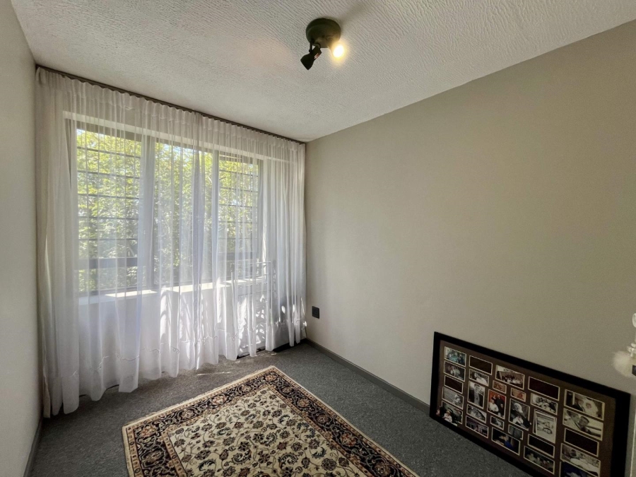 3 Bedroom Property for Sale in La Montagne Gauteng