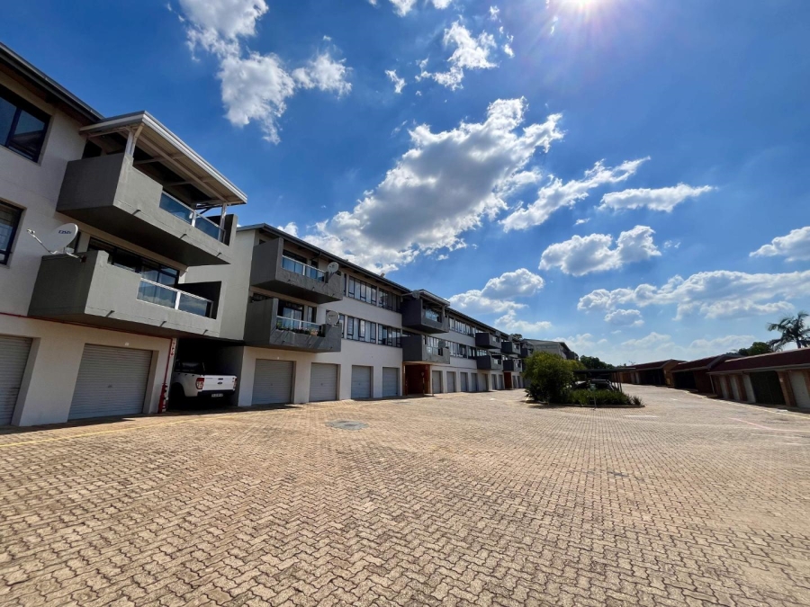 3 Bedroom Property for Sale in La Montagne Gauteng