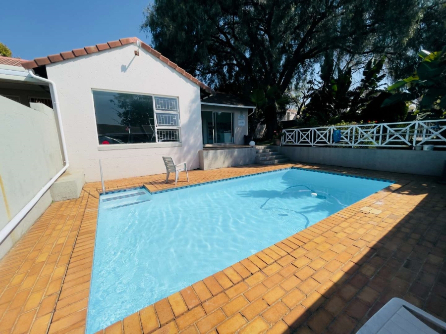 To Let 2 Bedroom Property for Rent in Weltevreden A H Gauteng